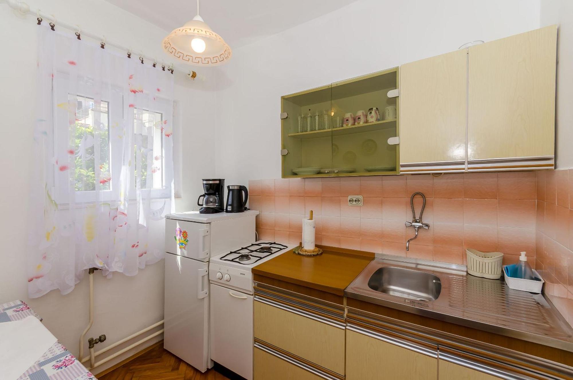 Apartments Jakov Йелса Екстериор снимка