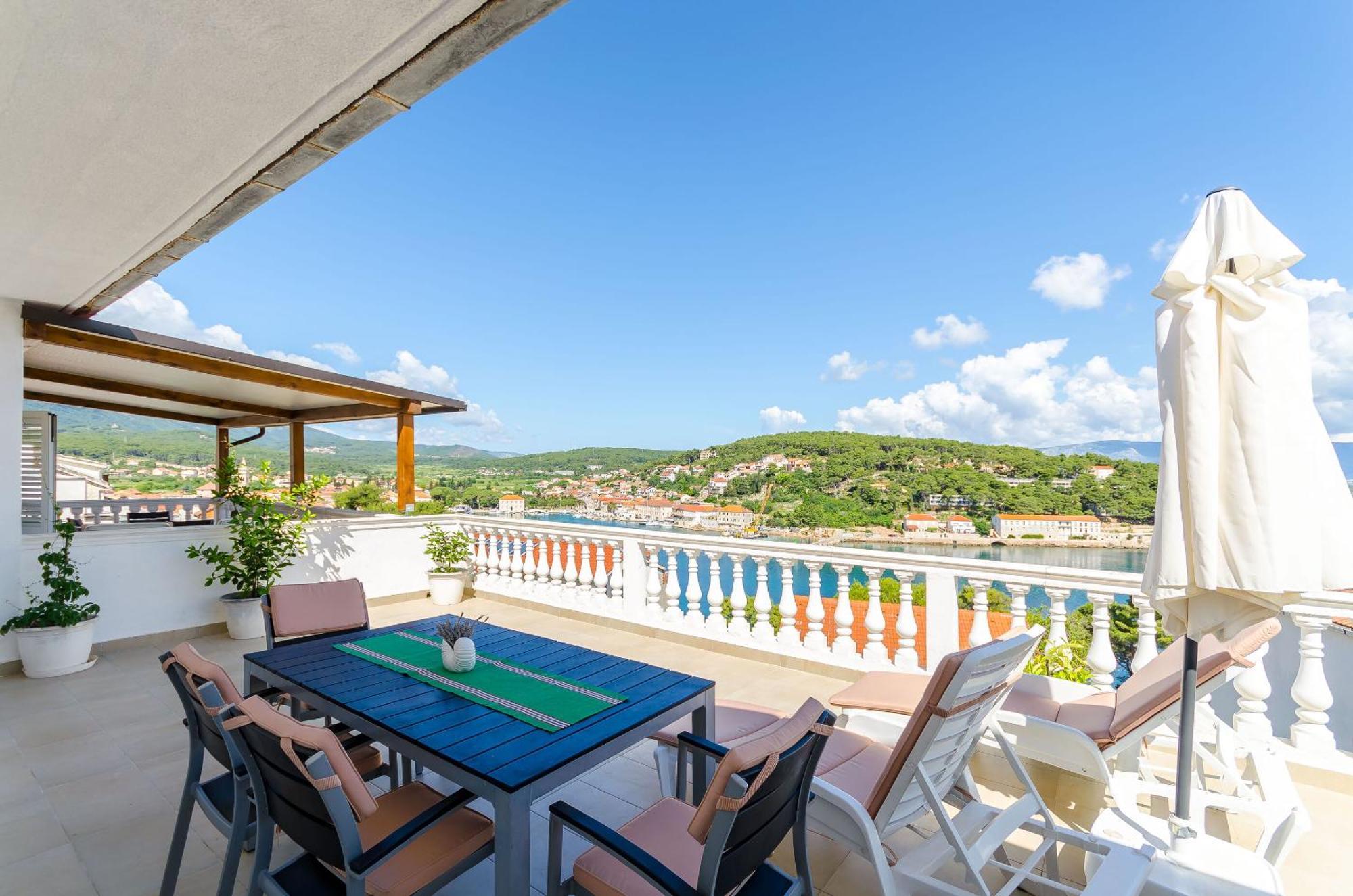 Apartments Jakov Йелса Екстериор снимка