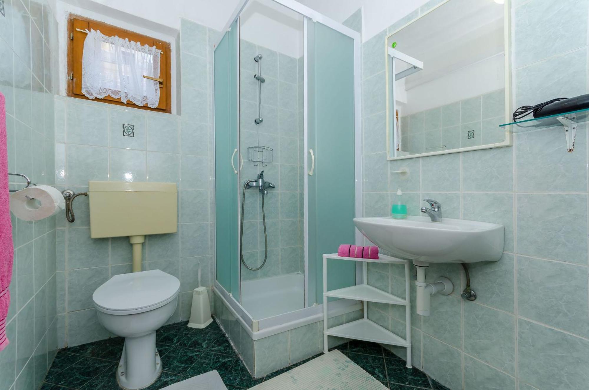 Apartments Jakov Йелса Екстериор снимка